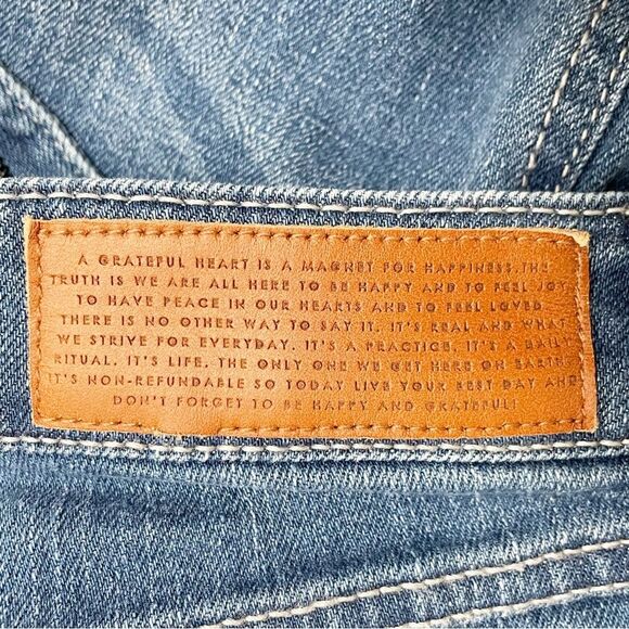 Peace Love World Girlfriend Jeans Front Slit Straight Medium Wash Womens Size 28 - Picture 10 of 15